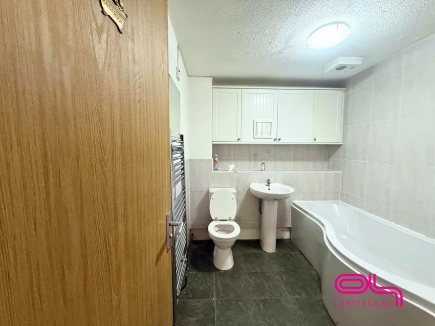 Images for Dean Court, Bolton