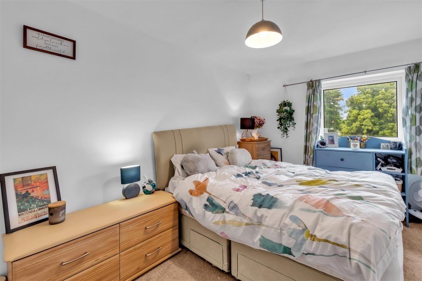 Images for April Close,,Horsham