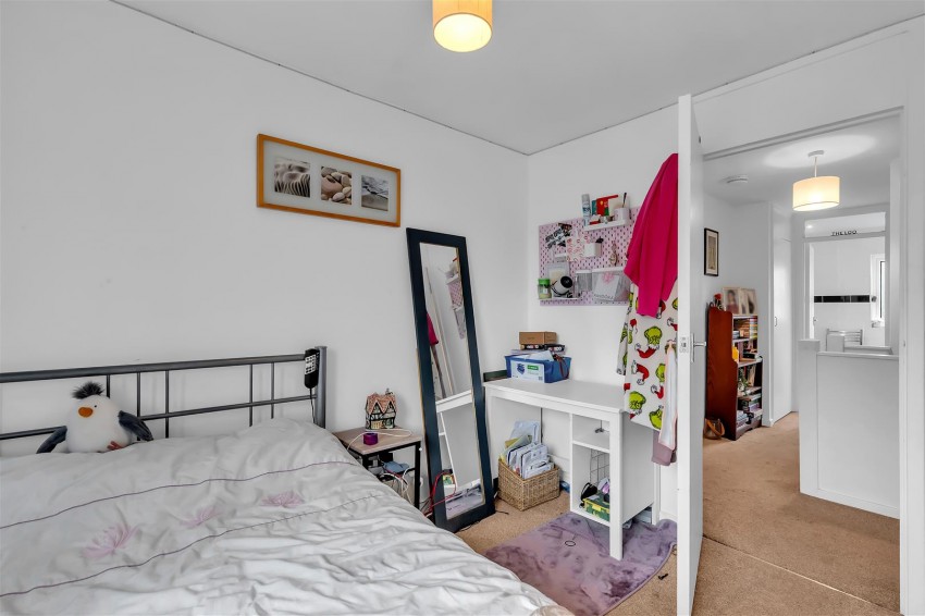 Images for April Close,,Horsham