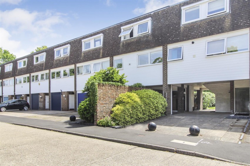 Images for April Close,,Horsham