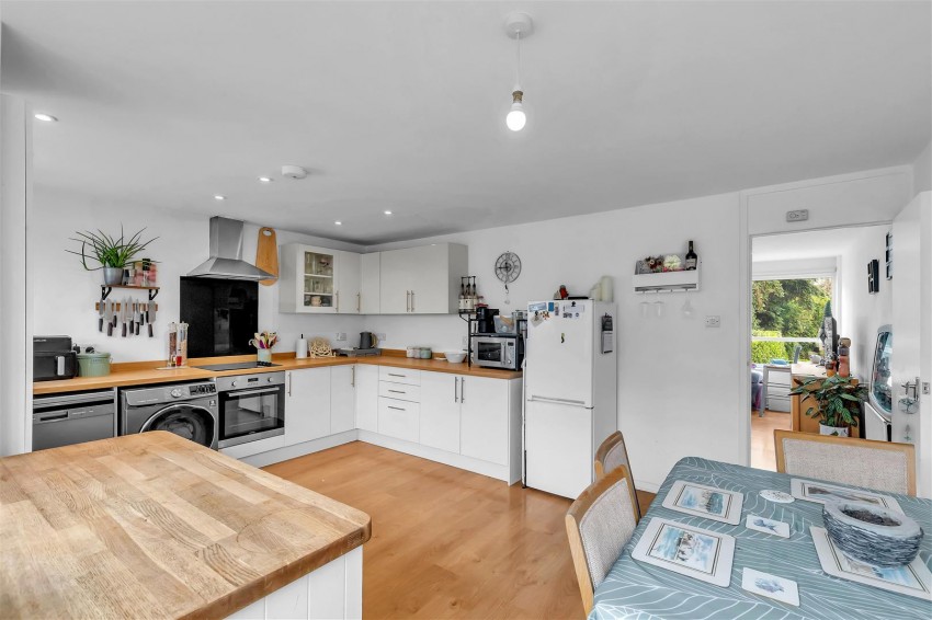 Images for April Close,,Horsham