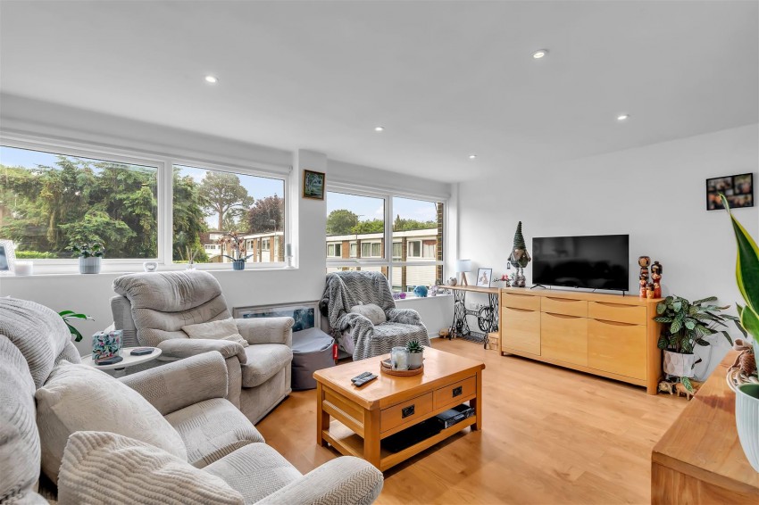 Images for April Close,,Horsham