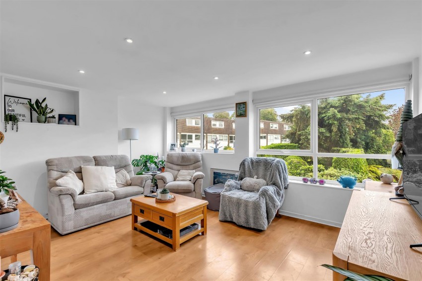 Images for April Close,,Horsham