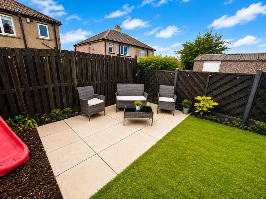 Images for Greenton Cres, Queensbury, Bradford