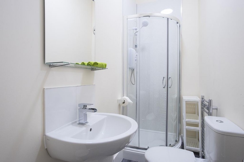 Images for Room 3, 46 Mersey Road, Widnes