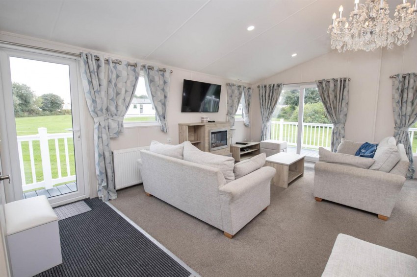 Images for Central Ave, Skipsea, Driffield