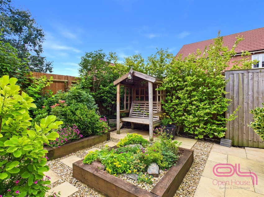 Images for Chestnut Close, Burton-On-Trent