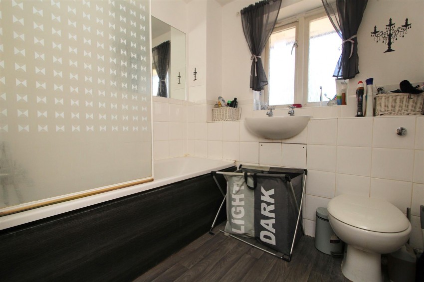 Images for Stanley Close, London