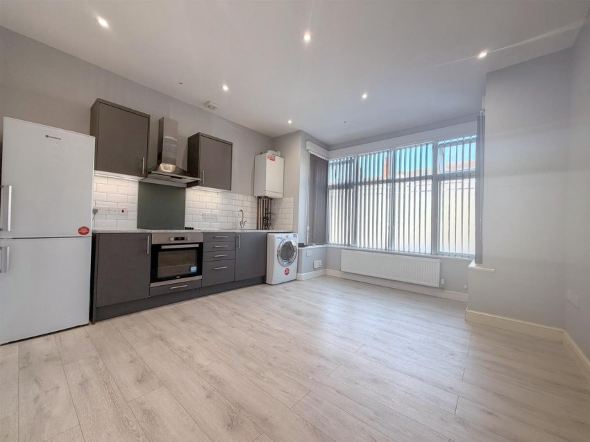 Images for Hillborough Road, Luton