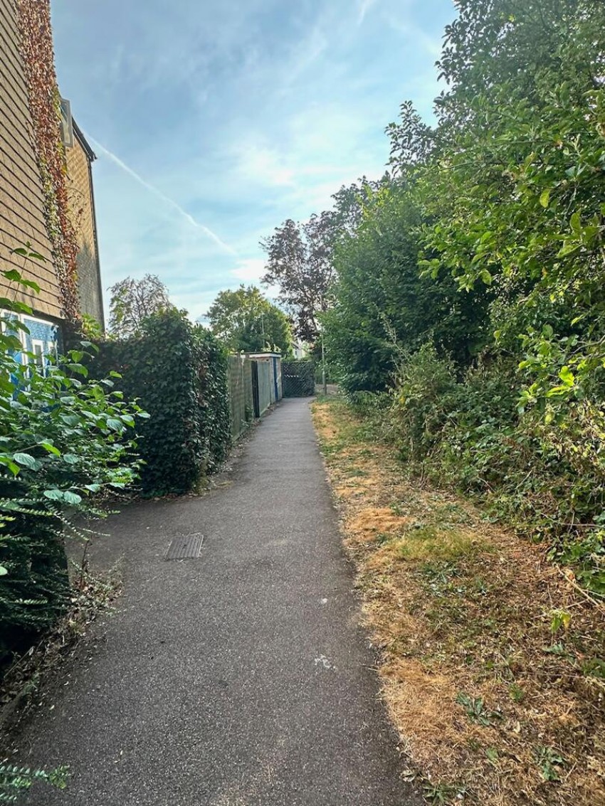 Images for Three Fields, Headington, Oxford