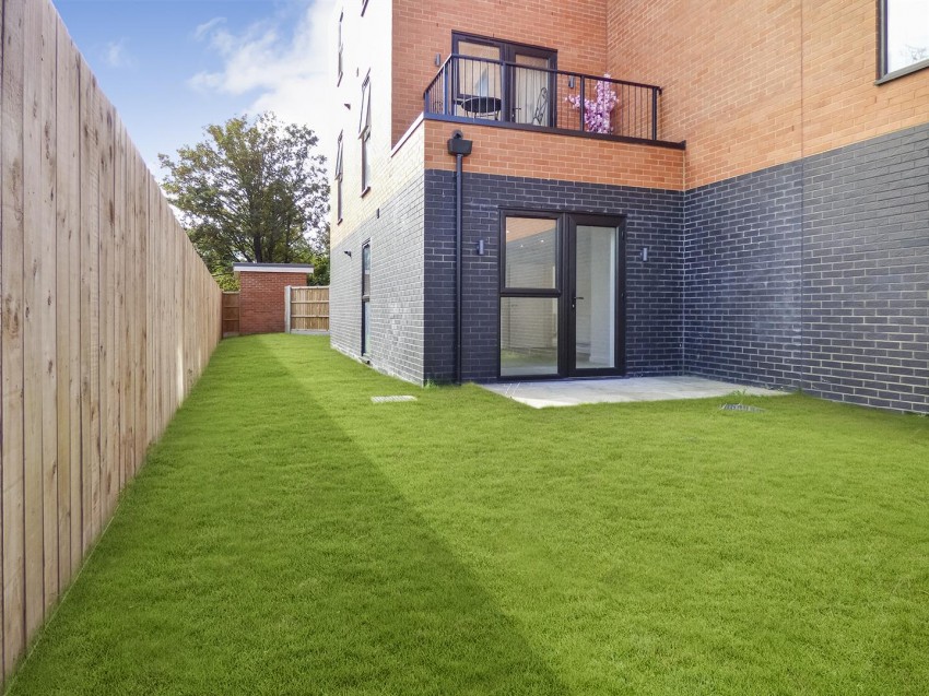 Images for London Road, South Stifford, Grays