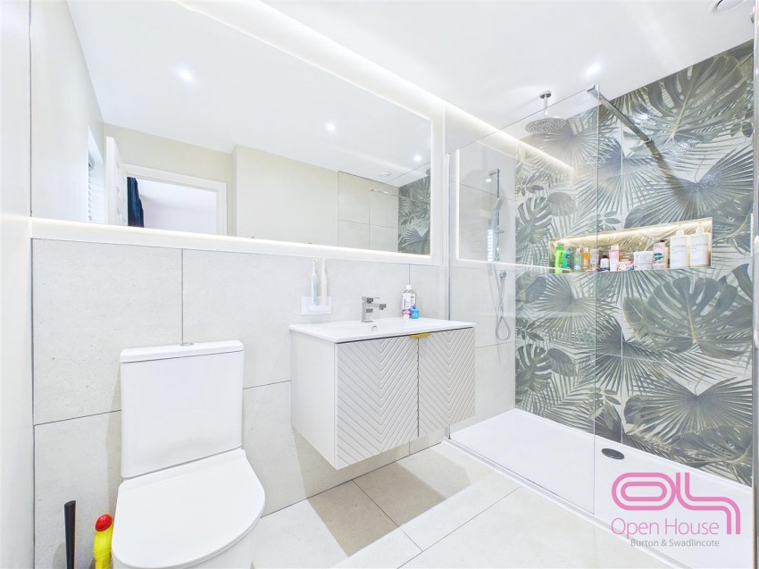 Images for Luton Road, Church Gresley, Swadlincote