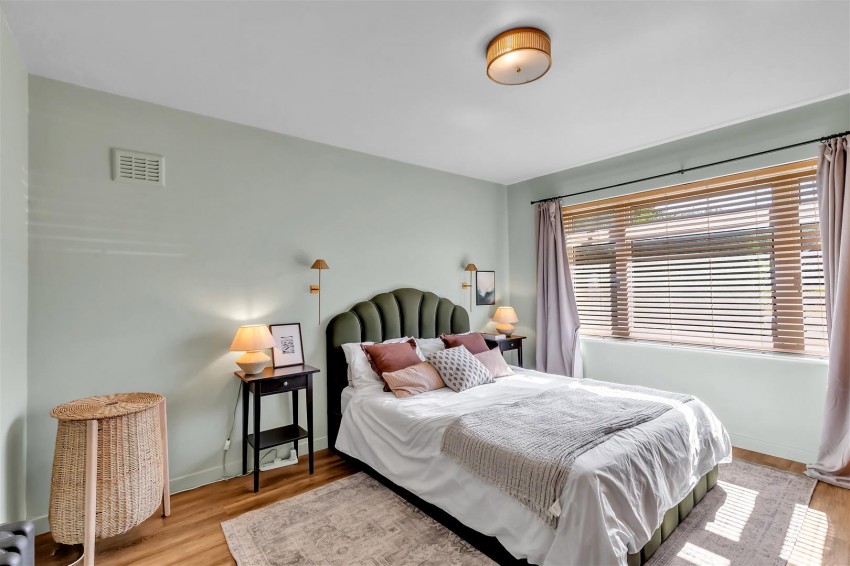 Images for Chesworth Crescent, Horsham