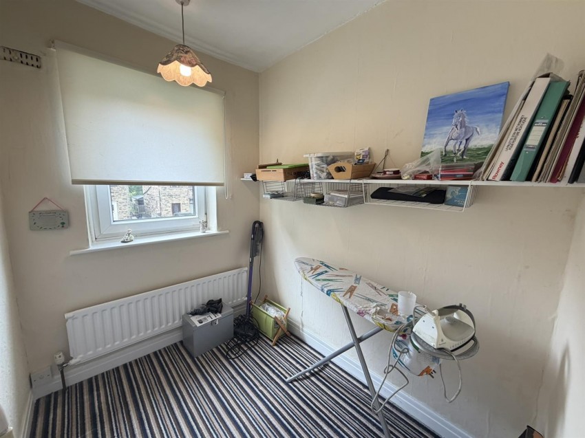 Images for Aireworth Grove, Stockbridge,